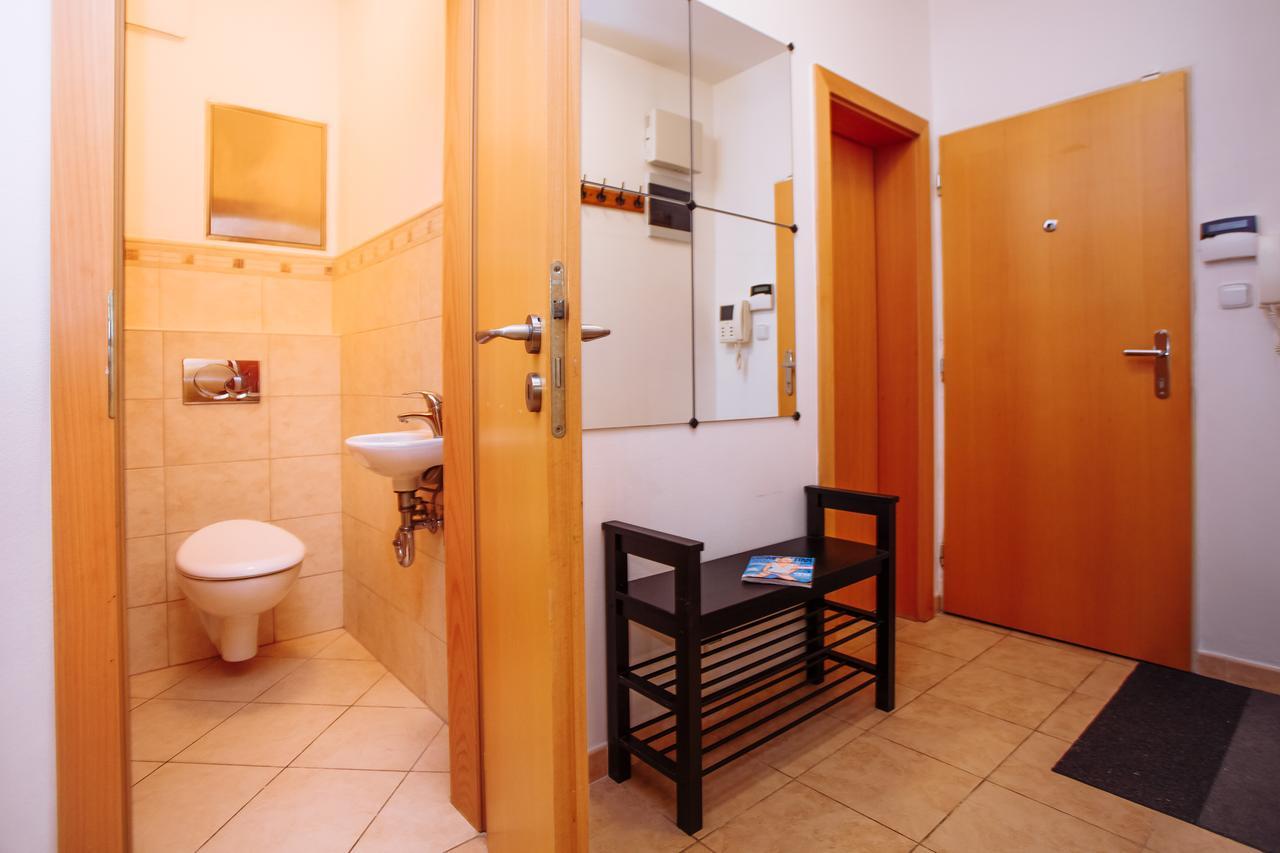 Beautiful Apartment In Central Residence Praga Exterior foto